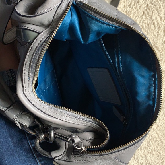 Classic Coach Hobo/Crossbody - Picture 6 of 6